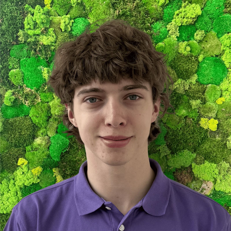 Photo of Benny, Green Support Greenery Office Interiors